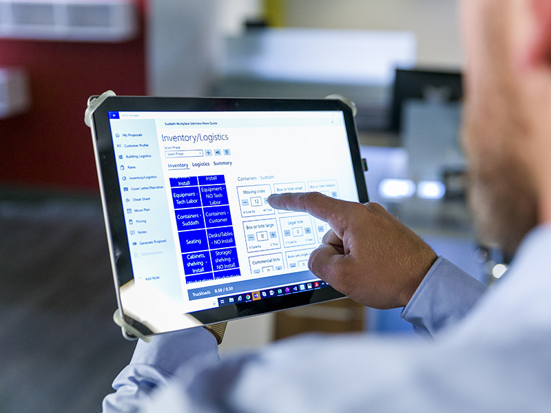 business move estimate on laptop